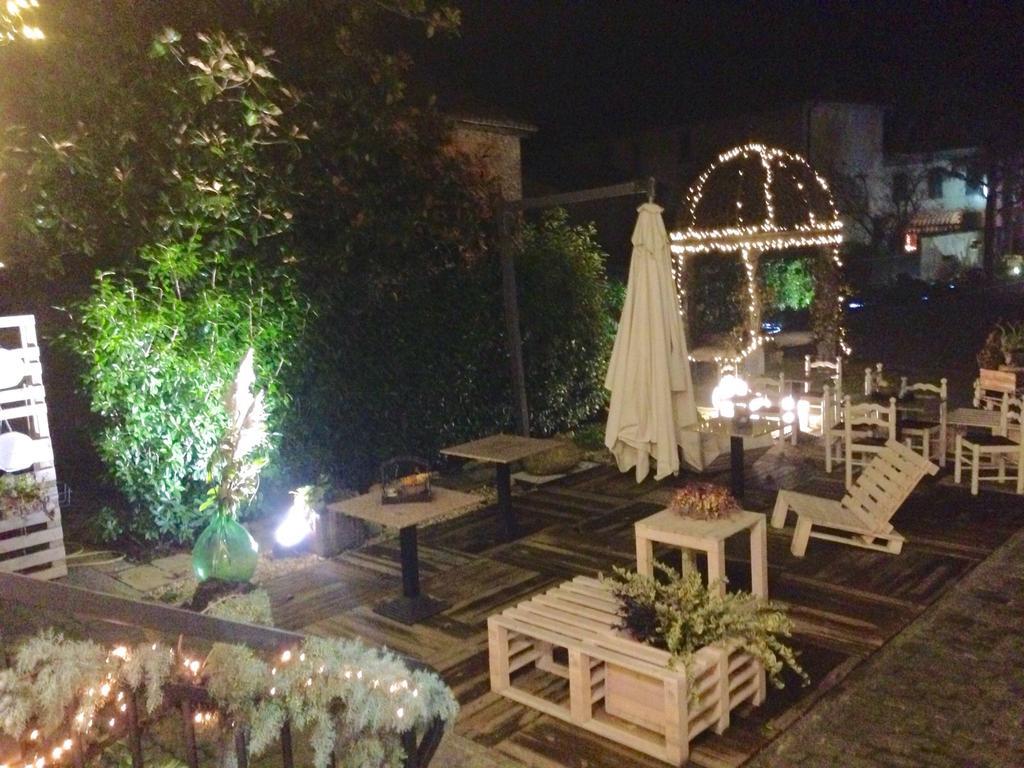 Hotel Le Vigne Di Corvino Casteggio Eksteriør billede