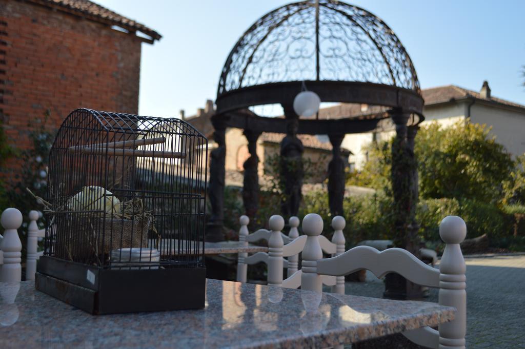 Hotel Le Vigne Di Corvino Casteggio Eksteriør billede