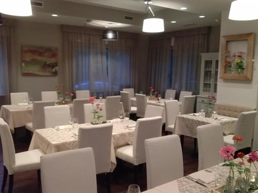 Hotel Le Vigne Di Corvino Casteggio Eksteriør billede