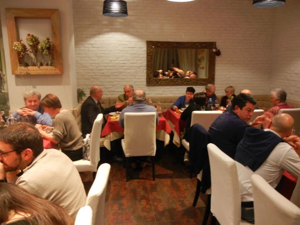 Hotel Le Vigne Di Corvino Casteggio Eksteriør billede